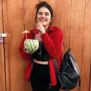 Meet your Posher, Natalia